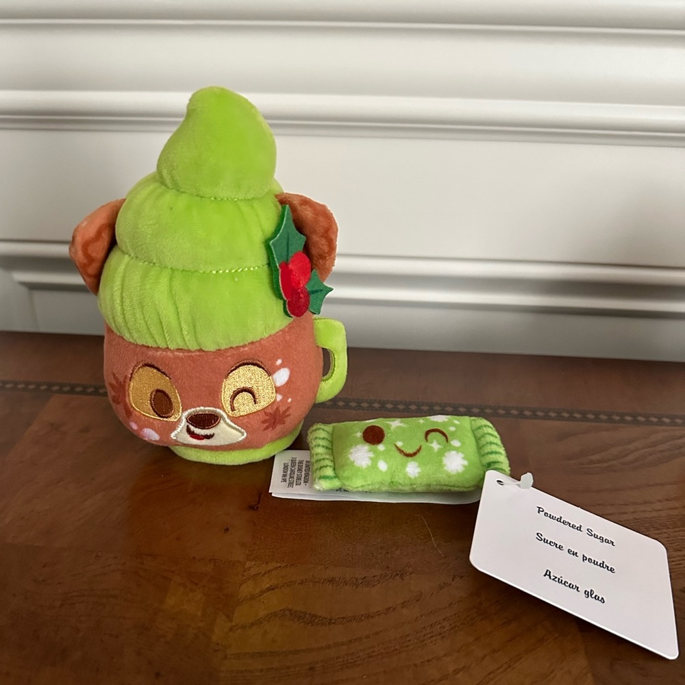 NWT Festive Fare Disney Munchlings Robin Hood Mulled Apple Cider Powdered Sugar